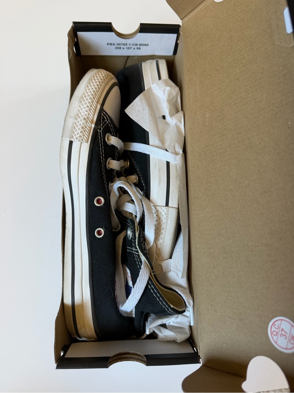 Like NEW! Converse Chuck Taylor All Star High Top - Picture 2 of 8